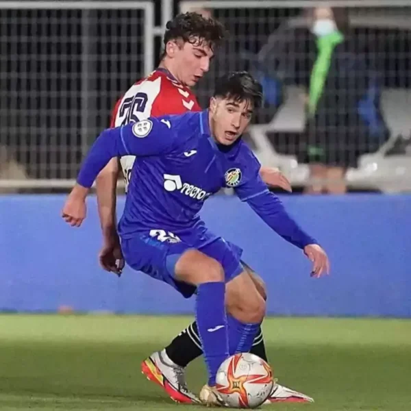 El Arenteiro ficha a Víctor Mingo