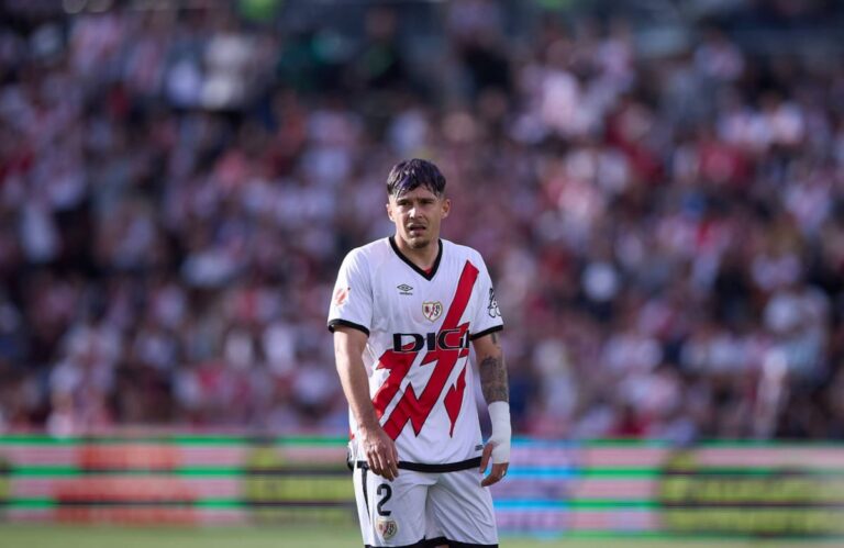 Wolfsburgo se lanza por Andrei Ratiu