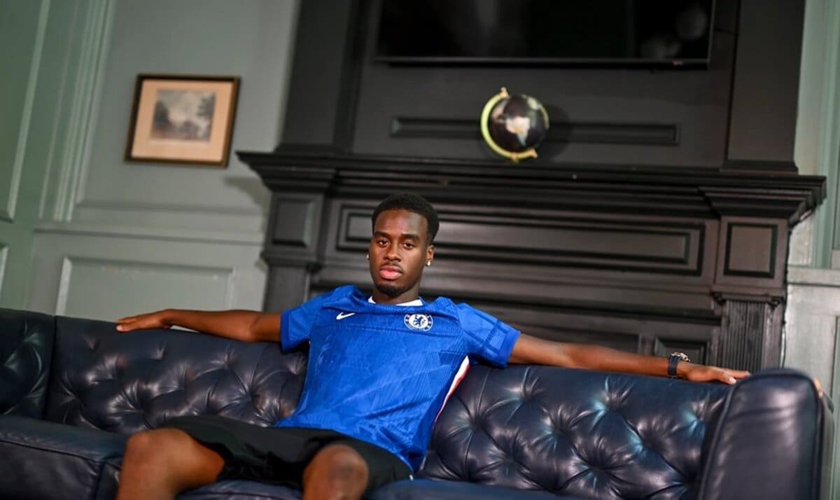 Jamie Gittens es nuevo jugador del Chelsea
