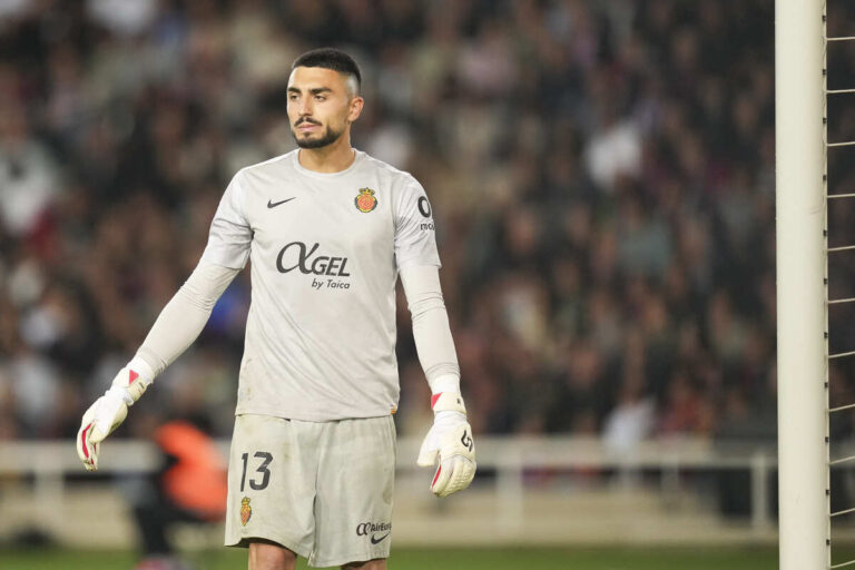 Leo Román renueva hasta 2030 con el Mallorca