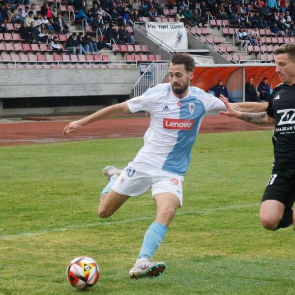 Parapar vuelve al Compostela