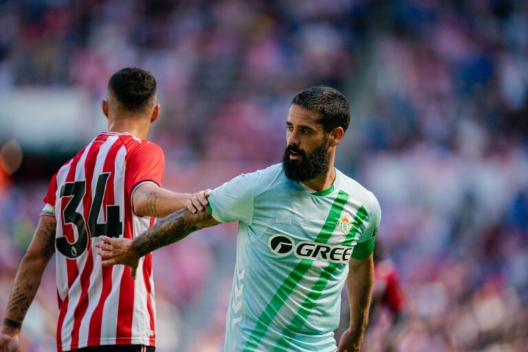 Ruibal le da la victoria al Betis