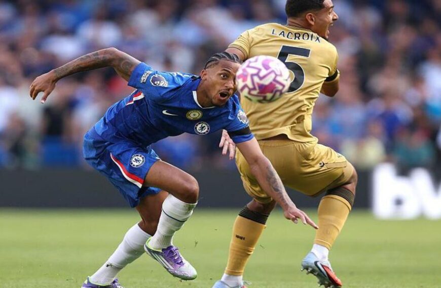 El Chelsea se atasca en Stamford Bridge