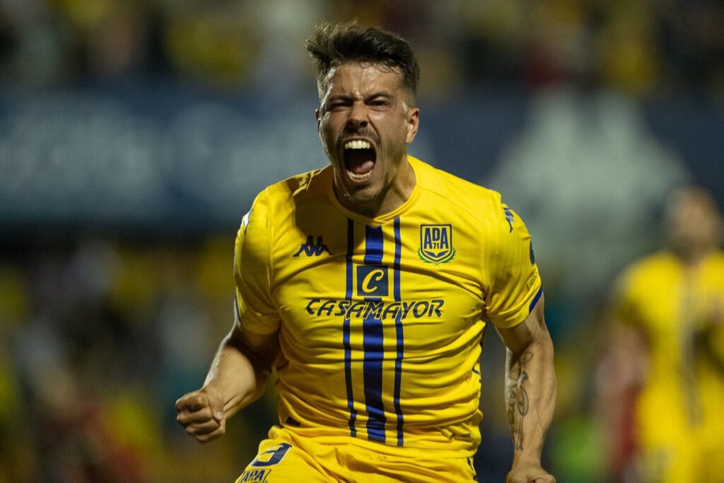 Uno de los goles de Chiki en segunda