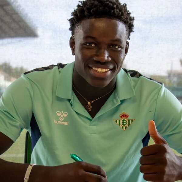 Nobel Mendy es nuevo jugador del Rayo Vallecano