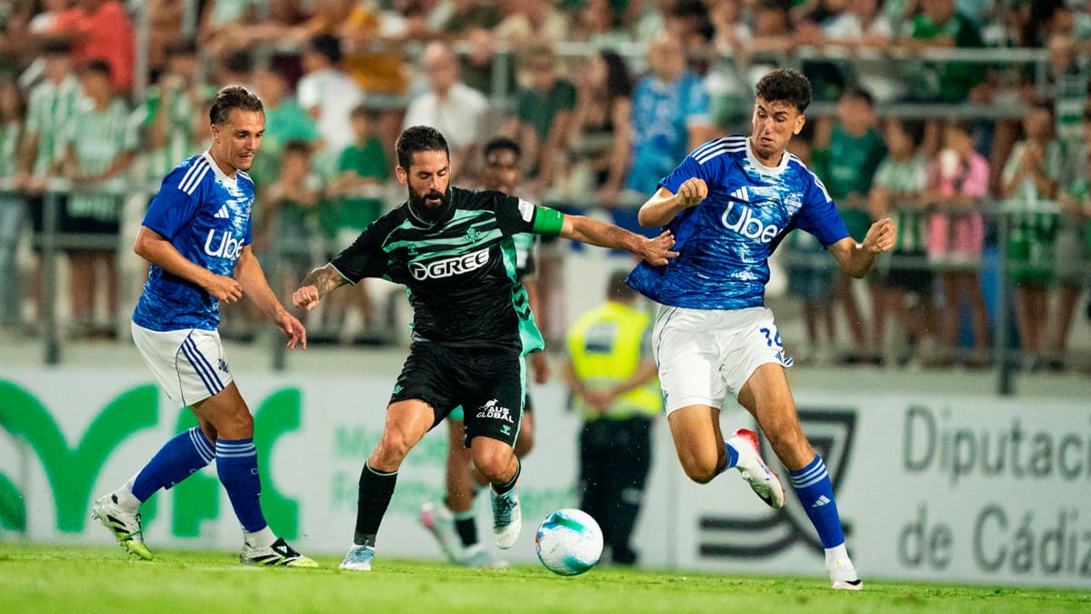 Real Betis 2-3 Como 1907: Los de Cesc gana la batalla