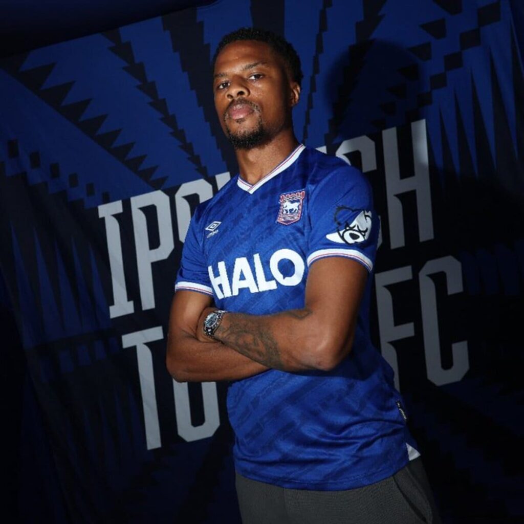 Chuba Akpom fichaje del Ipswich Town