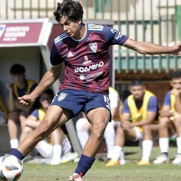 El Real Jaén se refuerza con Alex Maroto