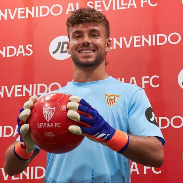 Álvaro Fernández, opción para la portería del Deportivo