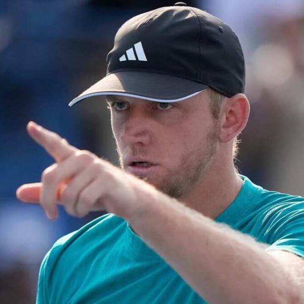 Madrugador triunfo de Davidovich en Toronto