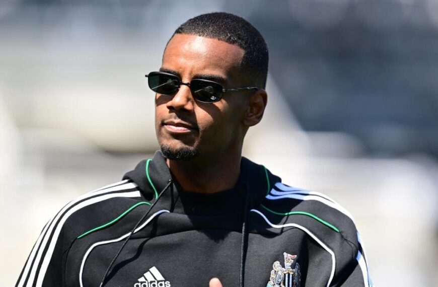 El Liverpool prepara una segunda oferta por Alexander Isak