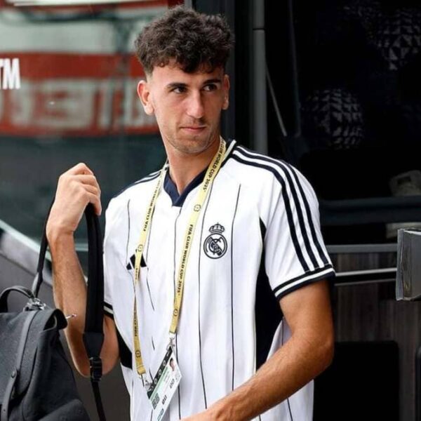 Jacobo Ramón se marcha al Como 1907, de Cesc Fábregas