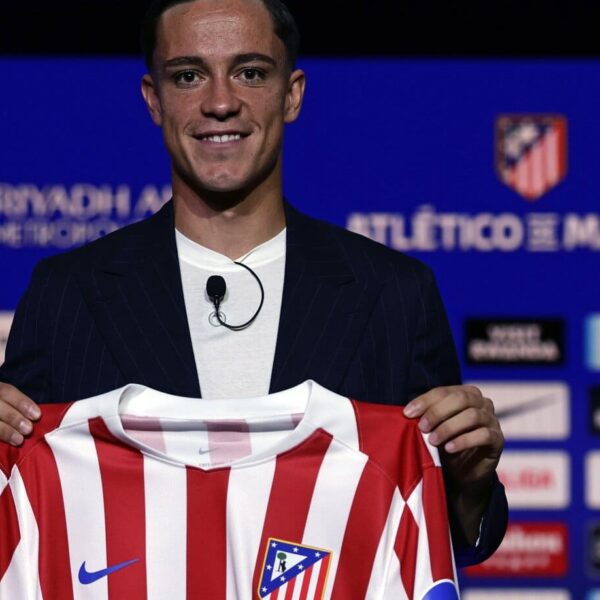 Raspadori ya es oficialmente rojiblanco: «Es un sueño para mí llegar a este club increíble»