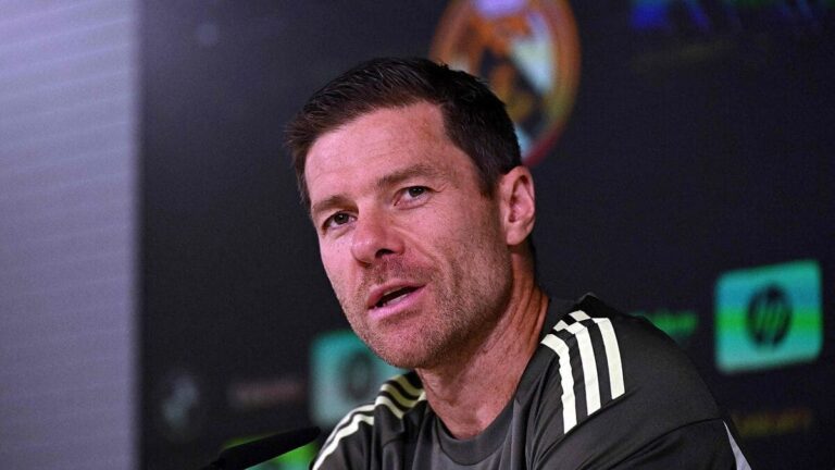 Xabi Alonso en rueda de prensa