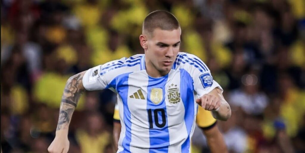 Franco Mastantuono vestió la '10' ante Ecuador