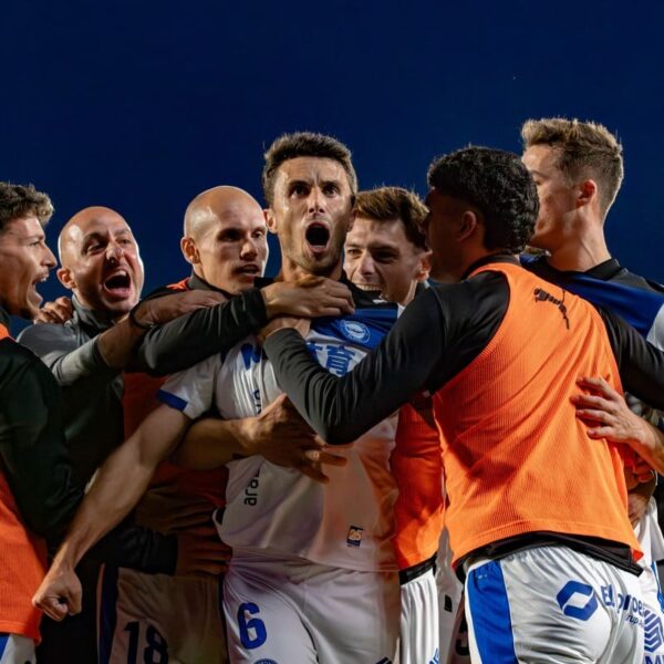 El Alavés se hace fuerte en el balón parado 