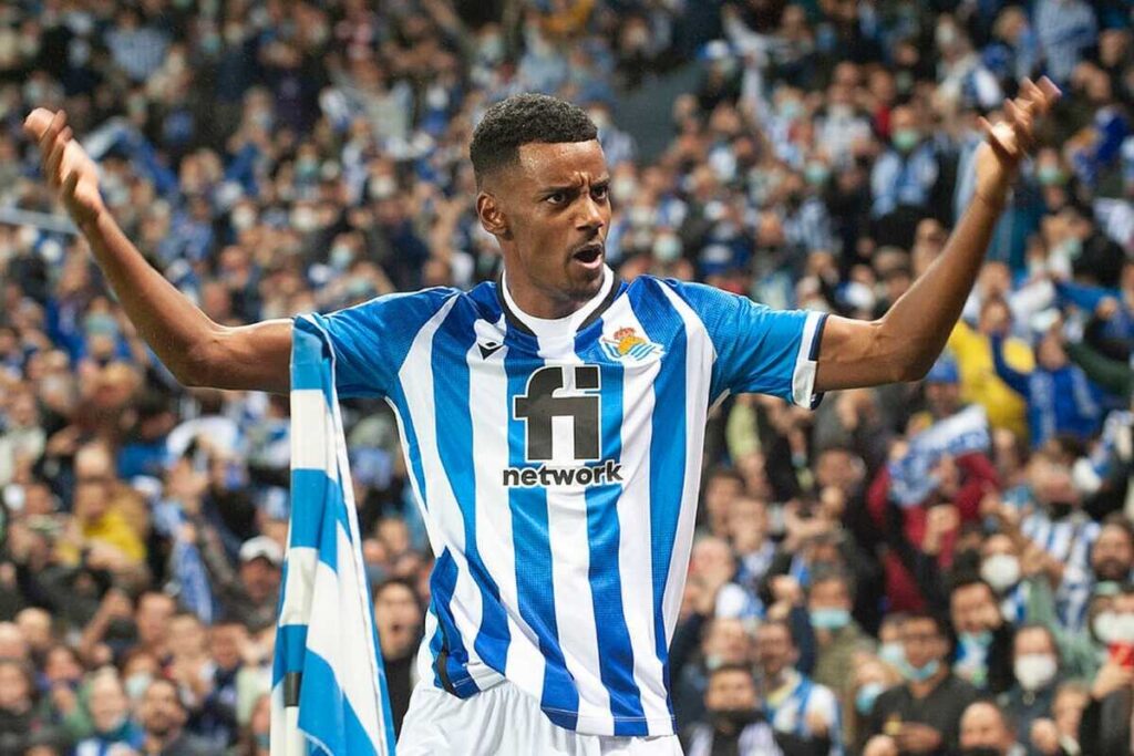 Alexander Isak con la Real Sociedad