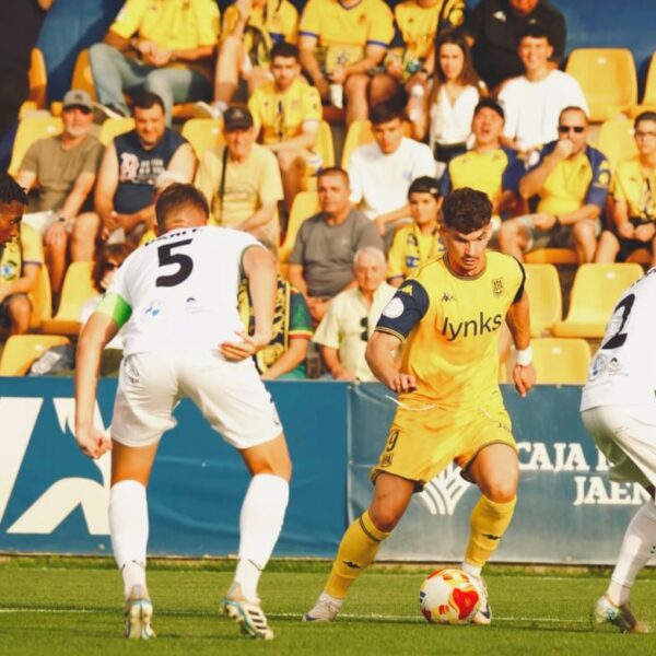 Alcorcón 1-1 Juventud Torremolinos: división de honores