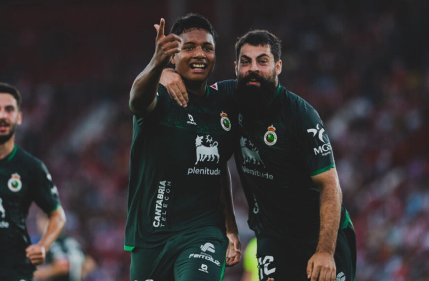 Villalibre y Jeremy contra el Almería.