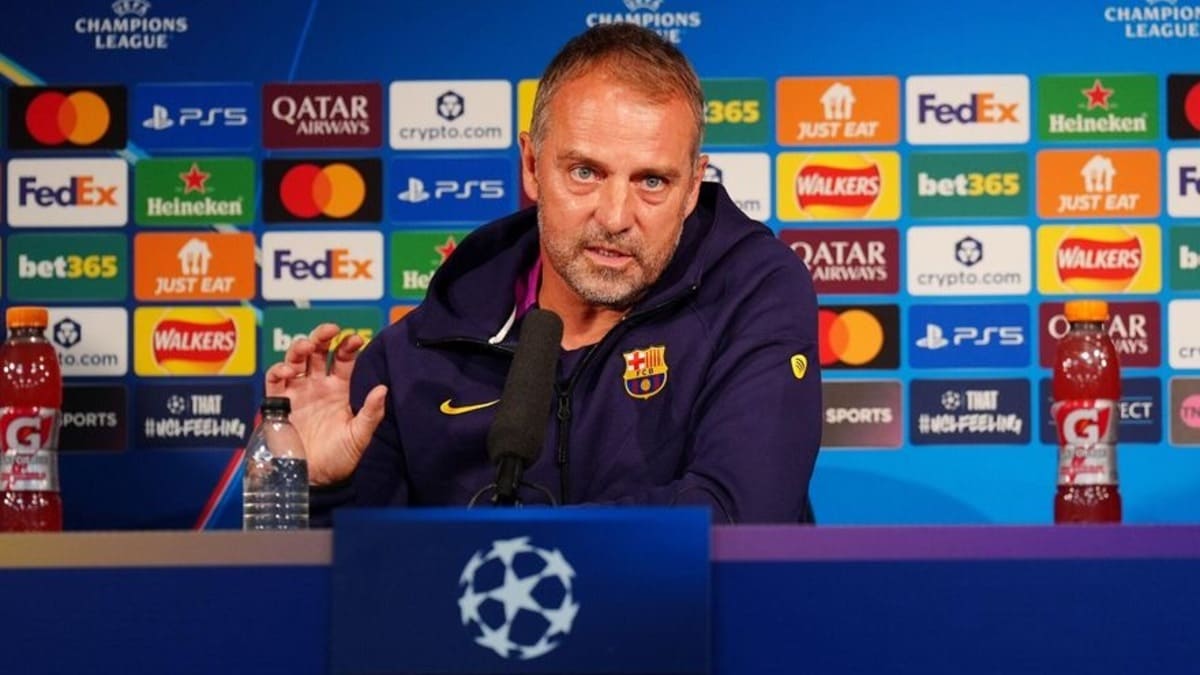 Hansi Flick en la rueda de prensa de antes del partido ante el Newcastle