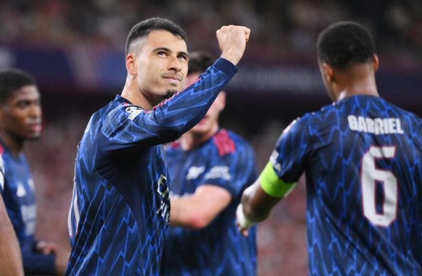 Martinelli celebrando un gol en la Champions League