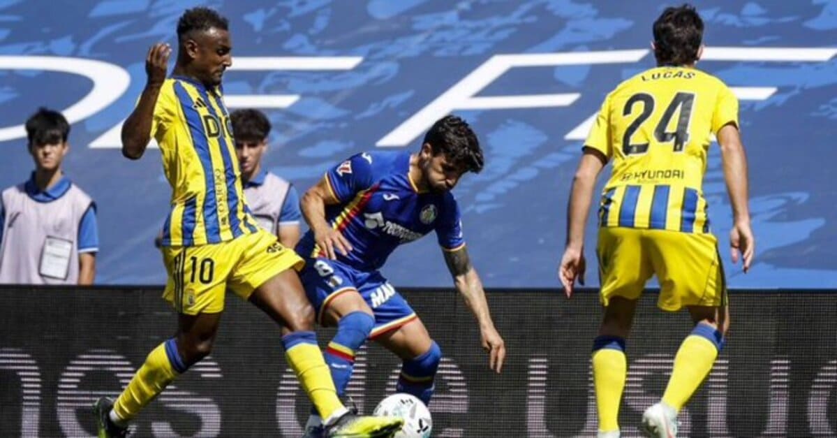 El Real Oviedo frente al Getafe