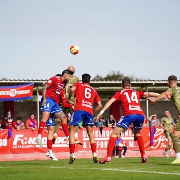SD Tarazona 1-0 Real Murcia. El Murcia no consigue salir del pozo.