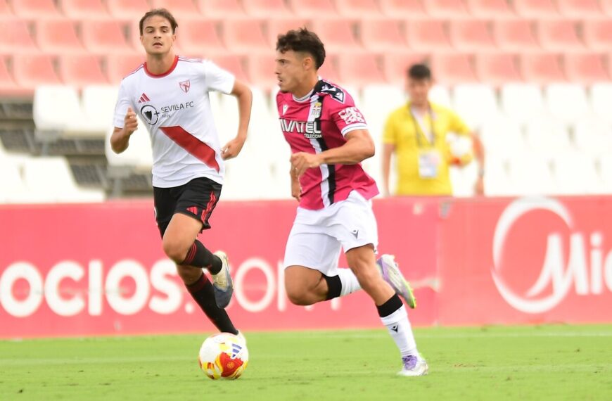 Cartagena y Sevilla Atlético empatan 0-0.
