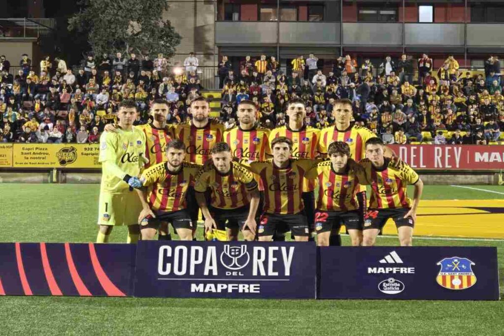 El once inicial de la UE Sant Andreu