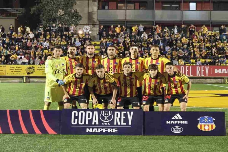 El once inicial de la UE Sant Andreu