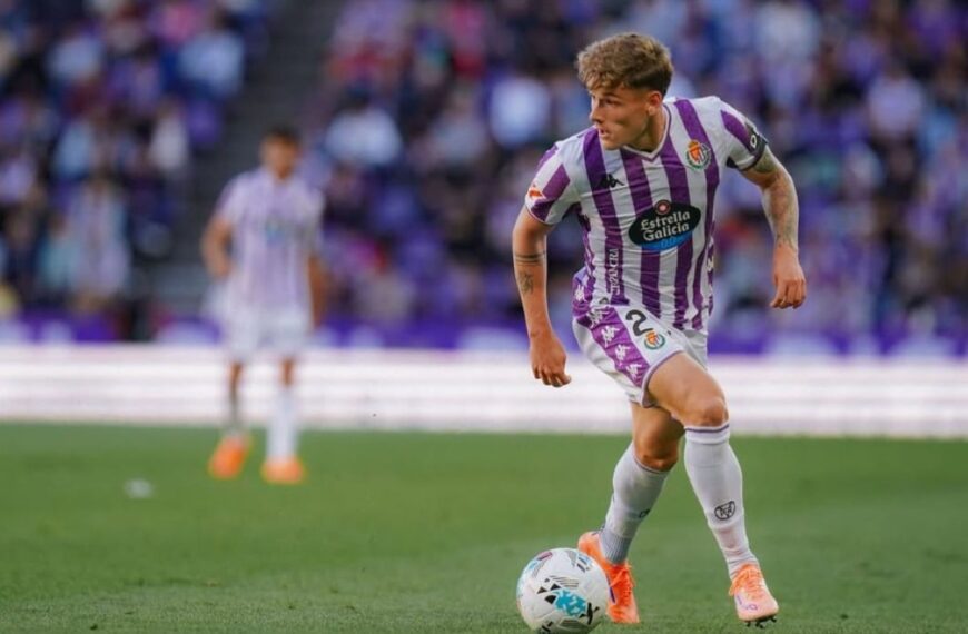 Iván Garriel con el Real Valladolid