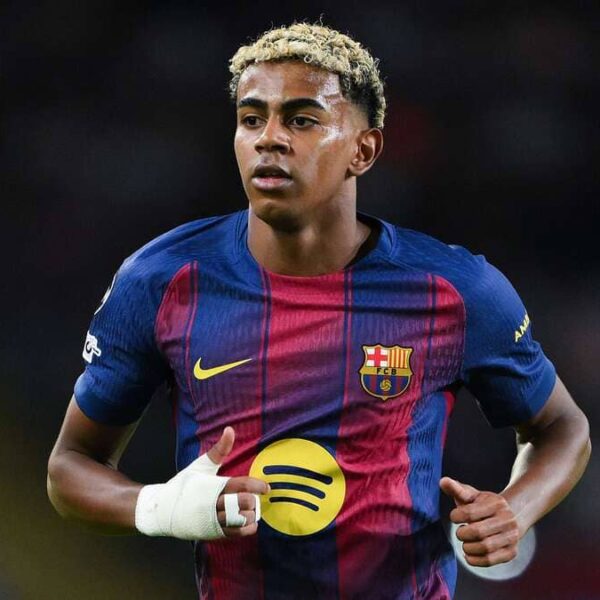 El PSG prepara una oferta astronómica para llevarse a Lamine Yamal