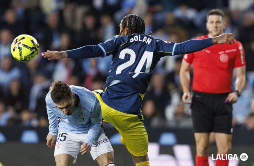 Dolan luchando el balón