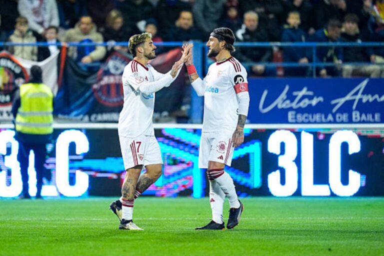 CD Extremadura 1-2 Sevilla FC: Victoria por la mínima en Almendralejo