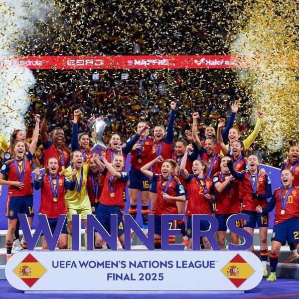 España noquea a Alemania en una noche histórica en el Metropolitano