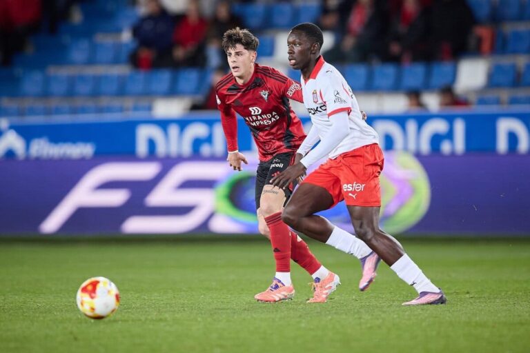 CD Mirandés 0-2 Real Sporting: Pegada y solvencia del Sporting para seguir vivos en la Copa