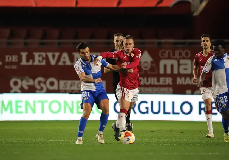 Real Murcia 0-1 Sabadell: Asalto al Enrique Roca