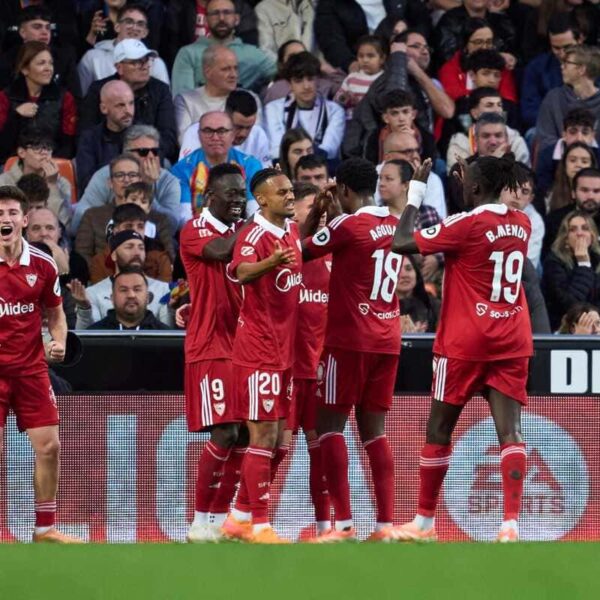 Valencia CF 1-1 Sevilla FC: Empate justo en un partido cerrado y disputado