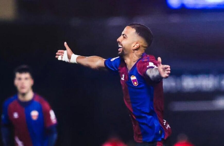 Cae el Almería en Elda