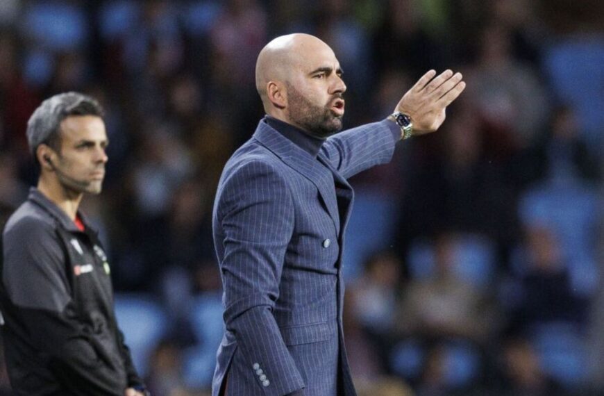Claudio Giráldez durante el Celta - Espanyol