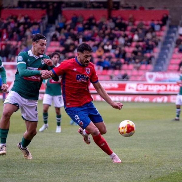 El Coruxo empata ante el Numancia y sigue sin ganar