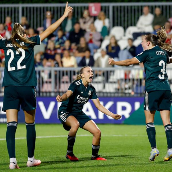 Ajax 0-2 Real Madrid: Schröder y Levels ponen en bandeja la clasificación