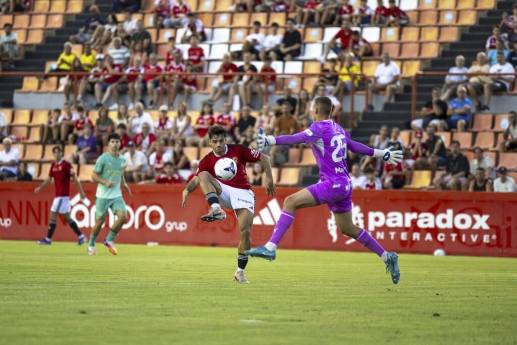 Nàstic y Girona en un partido amistoso