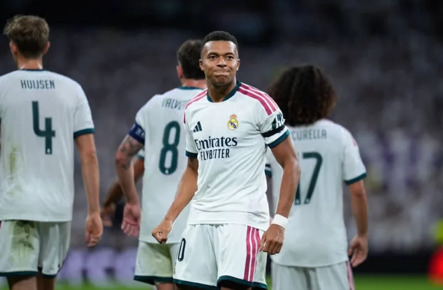 Kylian Mbappé celebra un gol con el Real Madrid