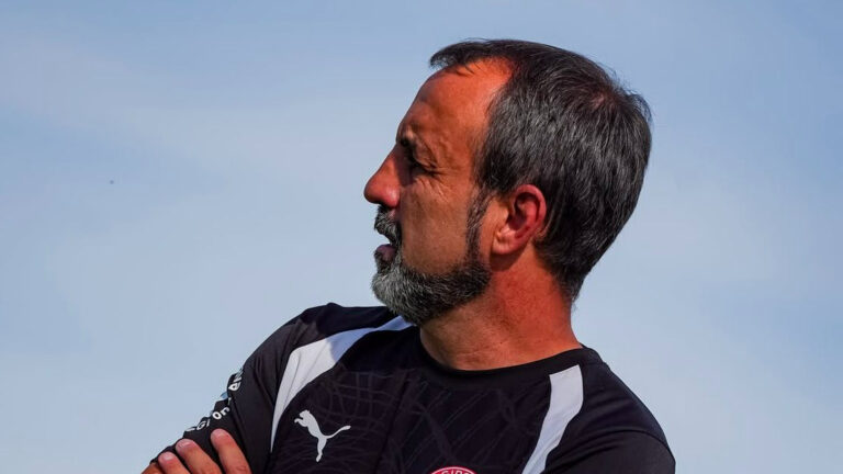 Rueda de Prensa Quique Álvarez